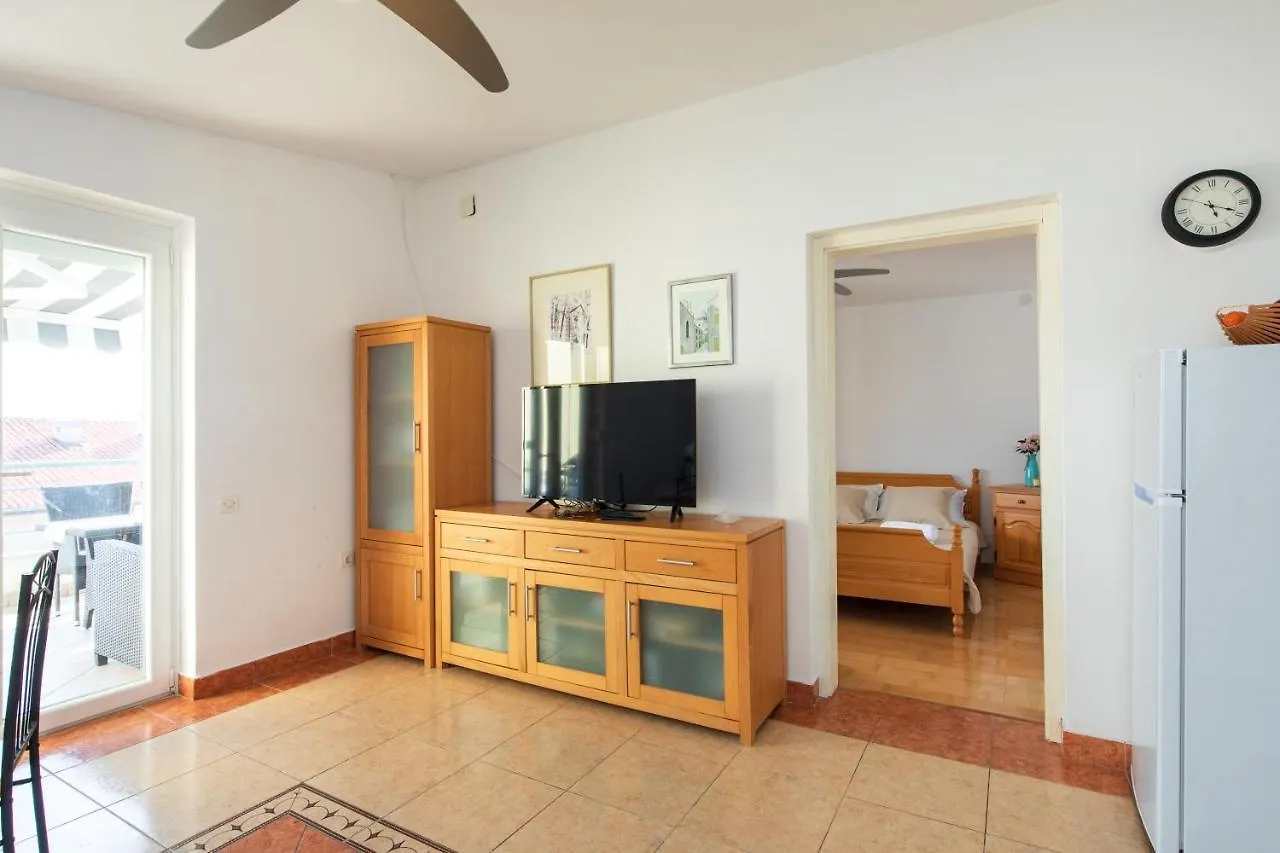 Apartment Amarela With Seaview Krk Town
